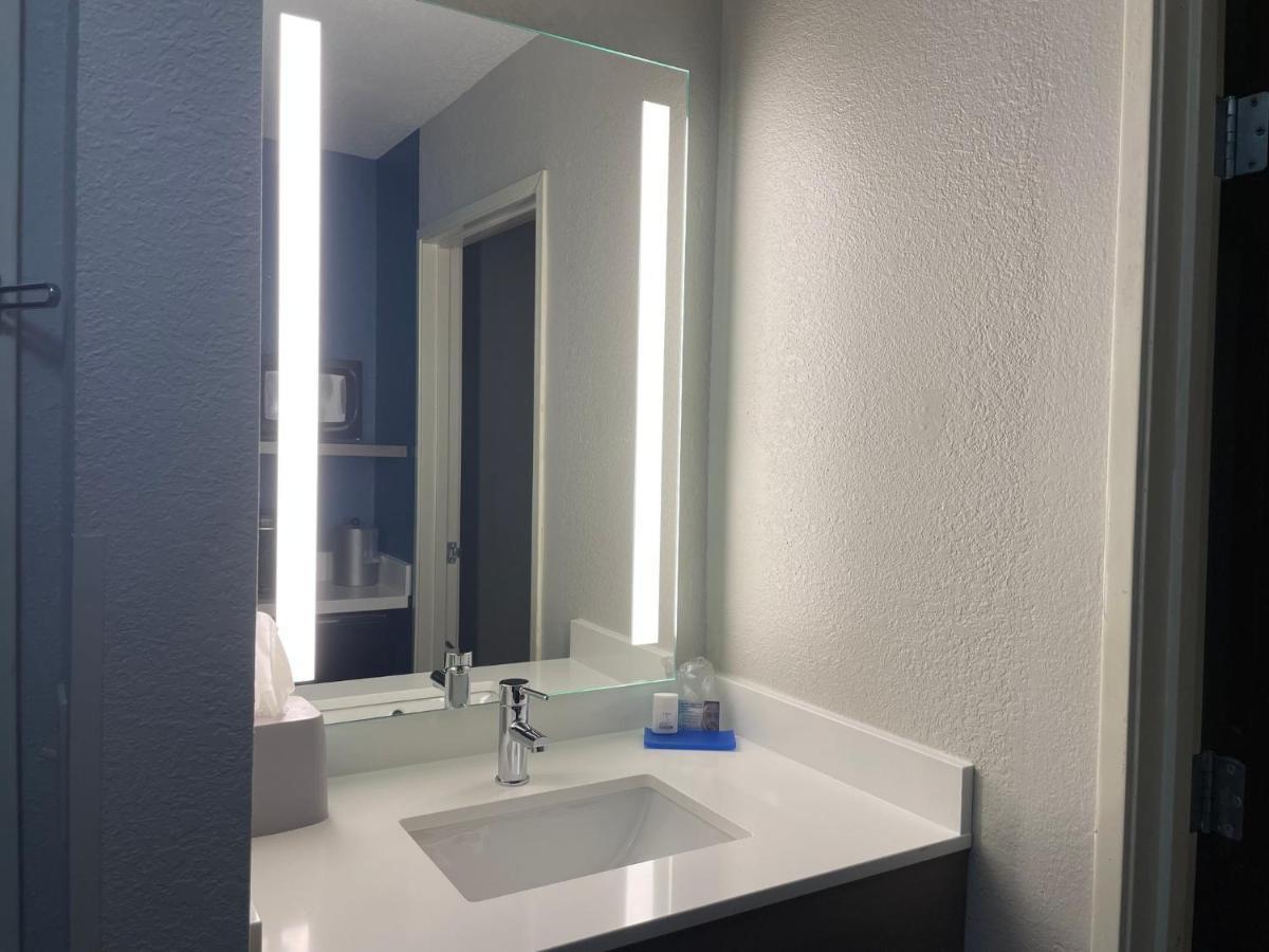 Holiday Inn Express Lapeer By Ihg Dış mekan fotoğraf